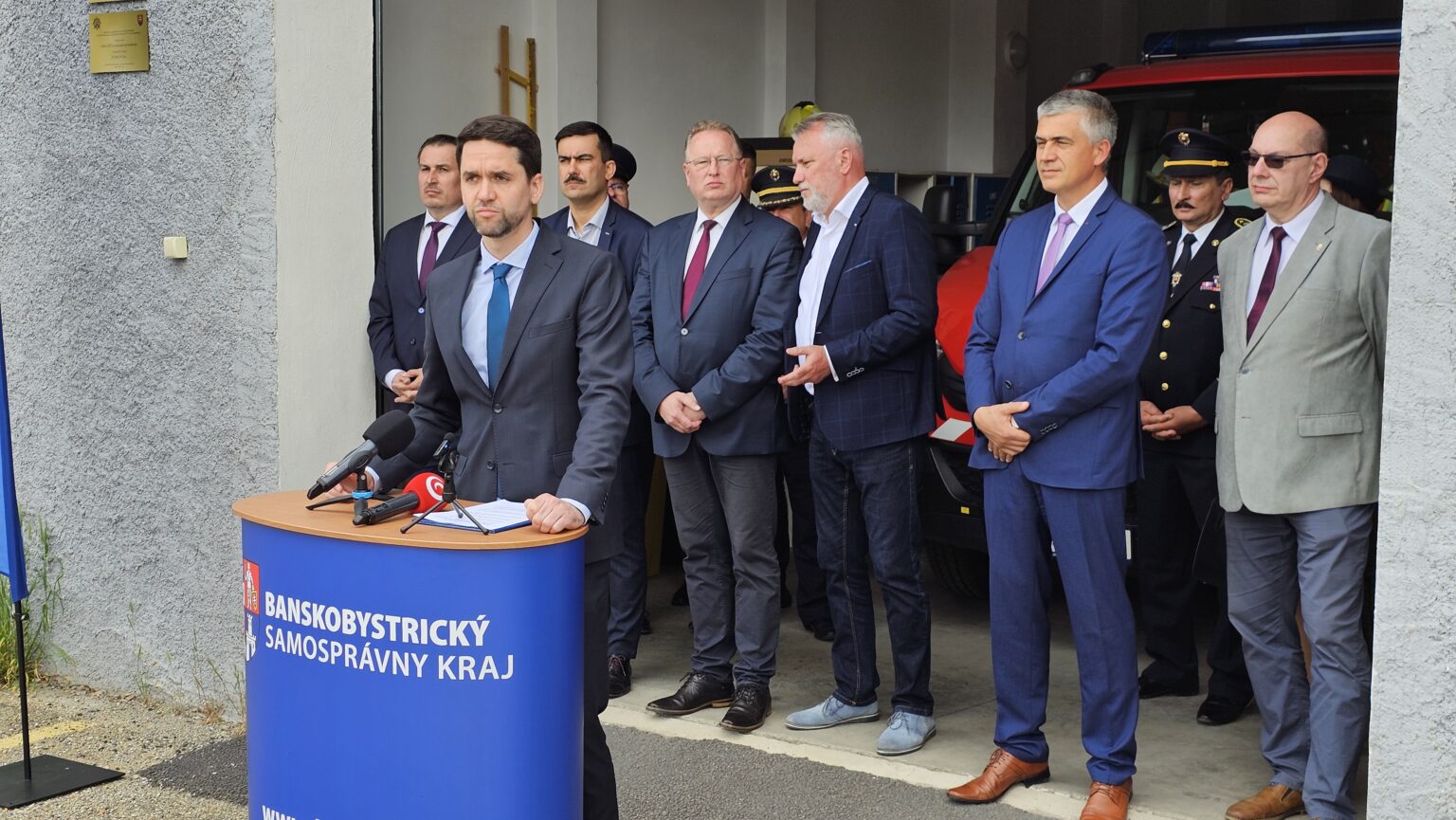 Prezentácia projektu nového vybavenia dobrovoľných hasičov. Foto: Branislav Caban