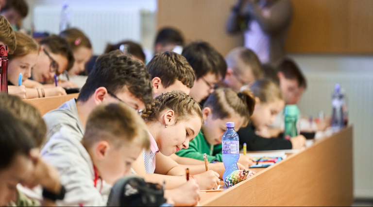 Do olympiády intelektovo nadaných detí sa zapojilo vyše 200 súťažiacich z celého Slovenska