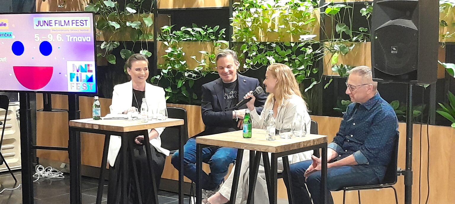 Organizátori June Film Festu  v Trnave privítali medzi  sebou herečku Danu Droppovú. Tá s nimi podujatie aj otvorí. Foto: A. Turan