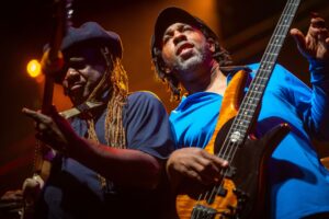 YMCA mi skoro spadla na hlavu. Jarné džezáky odpálili americkí Wooten Broothers