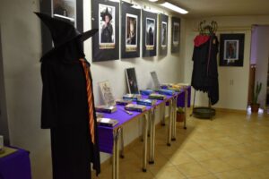 V Novohradskej knižnici sprístupnili výstavu Harry Potter v 22 jazykoch