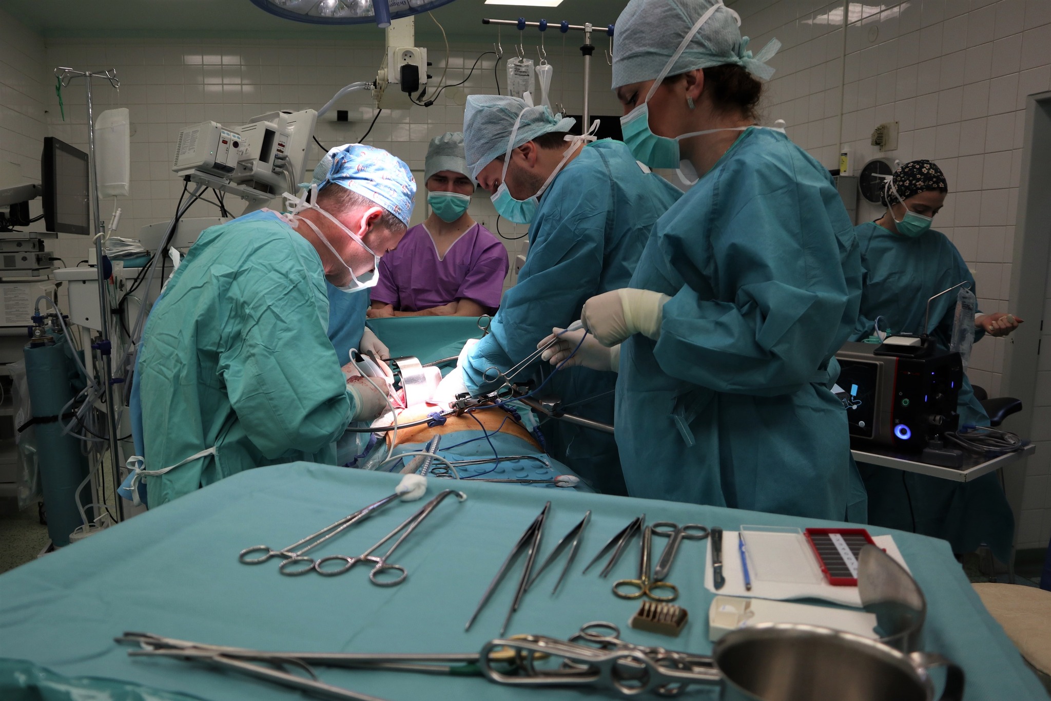 Žilinskí chirurgovia napredujú: prvýkrát použili špičkový ultrazvukový prístroj