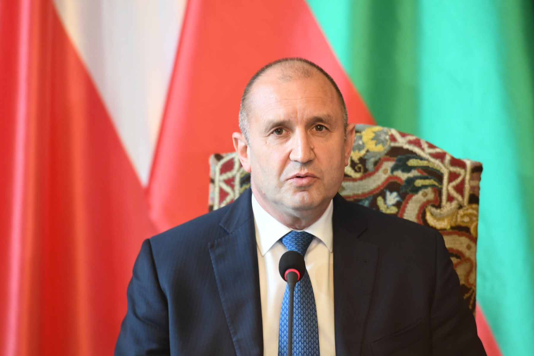 Bulharský prezident o atentáte na Fica: Je nebezpečné vítať hlasy za mier na Ukrajine výstrelmi