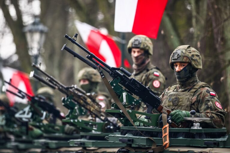 Spiegel: Ak sa Rusom podarí prielom, pobaltské štáty a Poľsko môžu na Ukrajinu vyslať vojakov