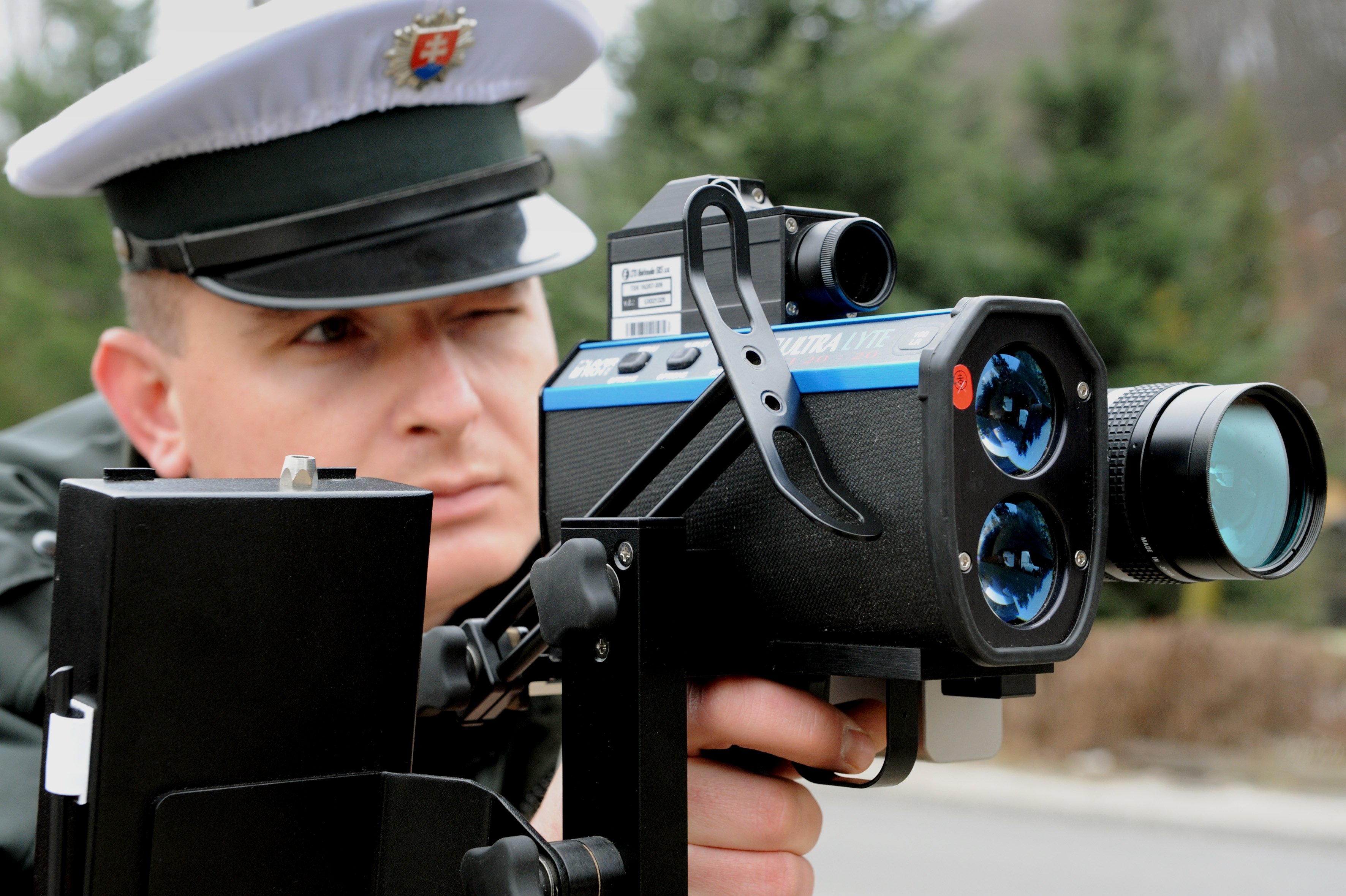 Ak prekročíte rýchlosť o 11 kilometrov, môžete dostať mastnú pokutu. Viete kedy?