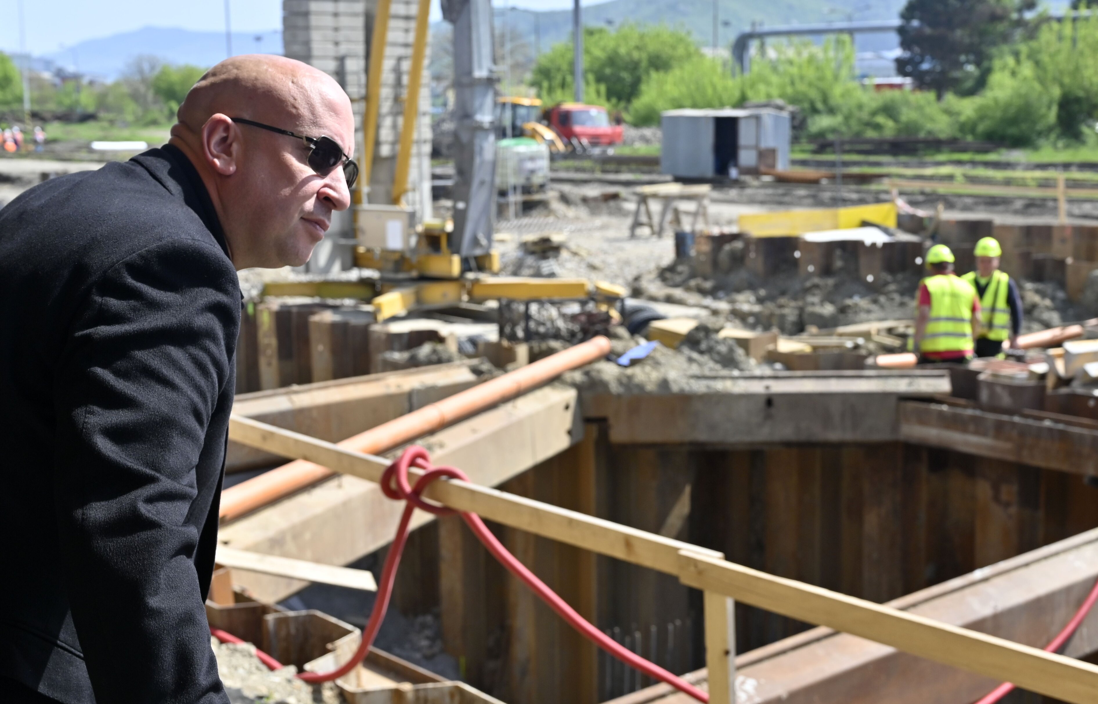 Stavba diaľničného úseku postupuje veľmi rýchlo, tvrdí minister