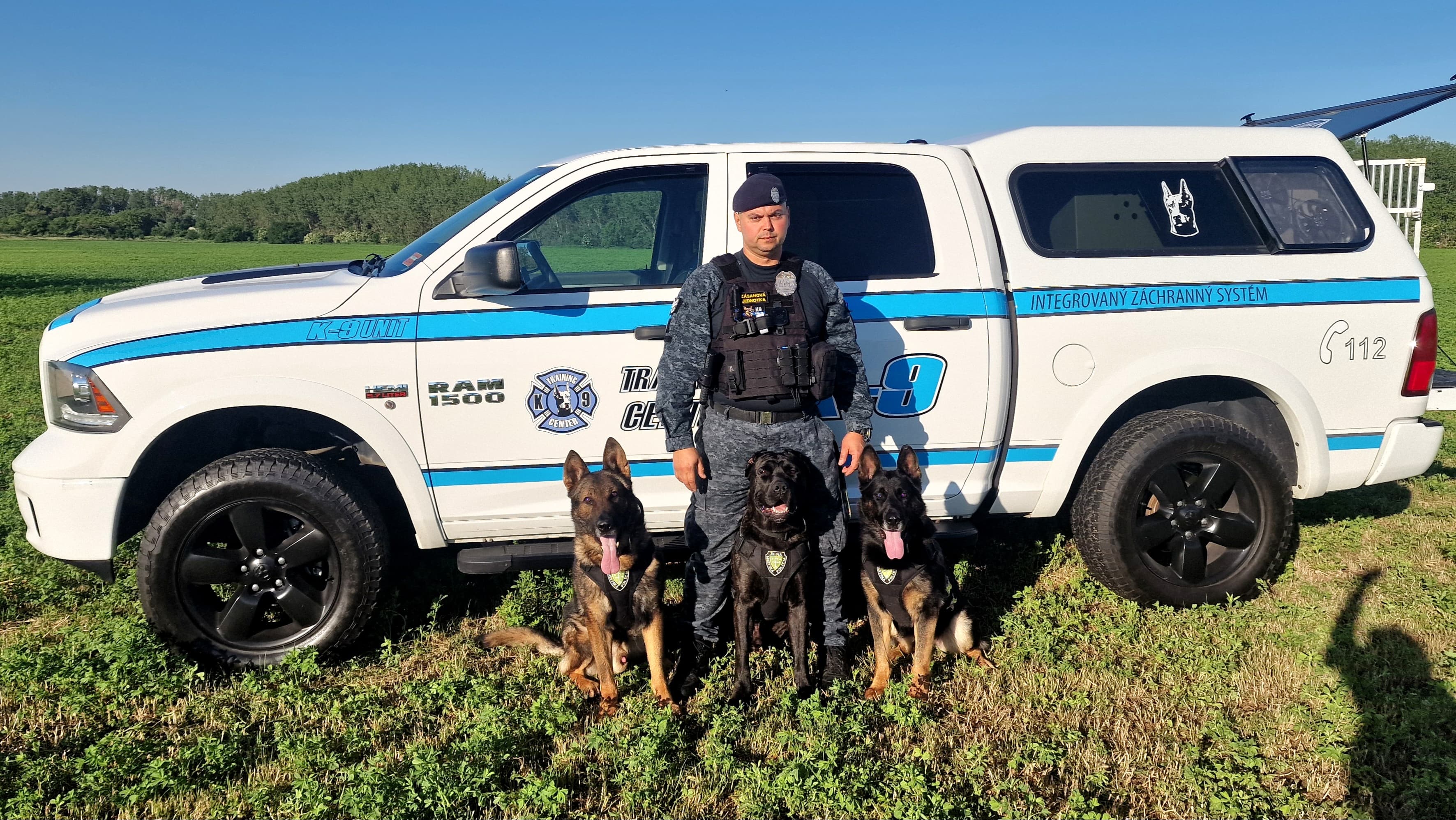 Zásahová policajná jednotka má nové posily: štvornohých strážcov zákona