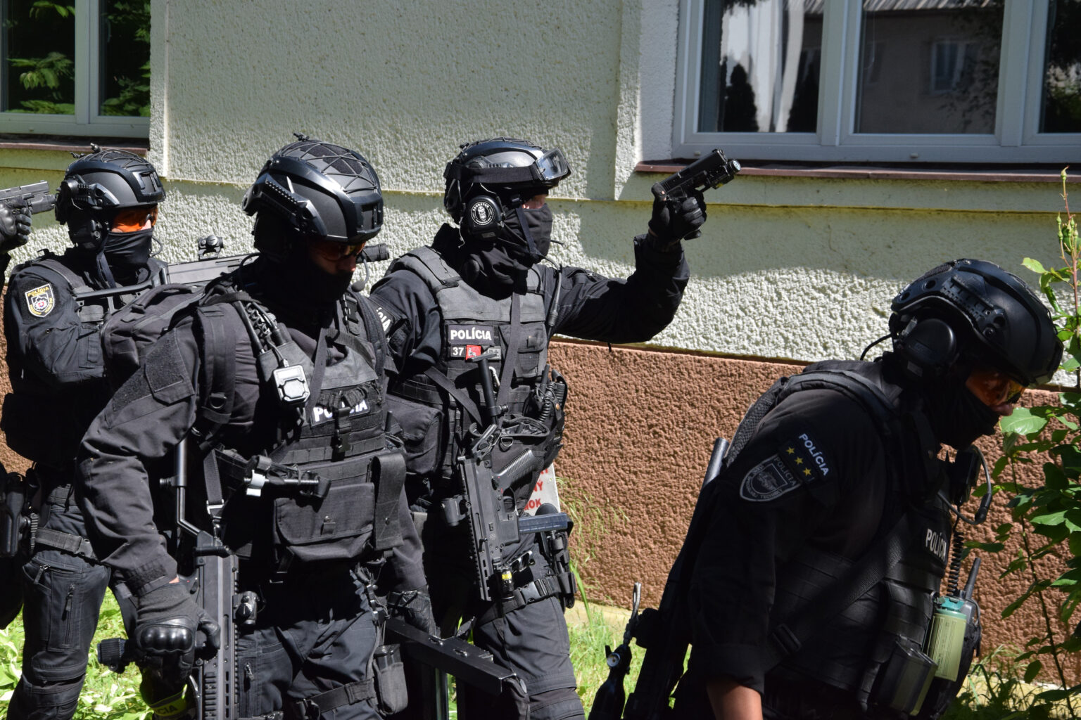 Masívne policajné cvičenie má pomôcť do budúcna. Foto: Rasťo Harakal