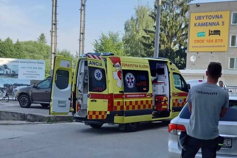 Požiar trafostanice a elektrický prúd spôsobili vážne zranenia dvom ľuďom