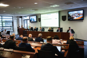 Poslanci dali bodku za vlaňajším hospodárením Trenčianskeho kraja. Kam pôjdu milióny eur?