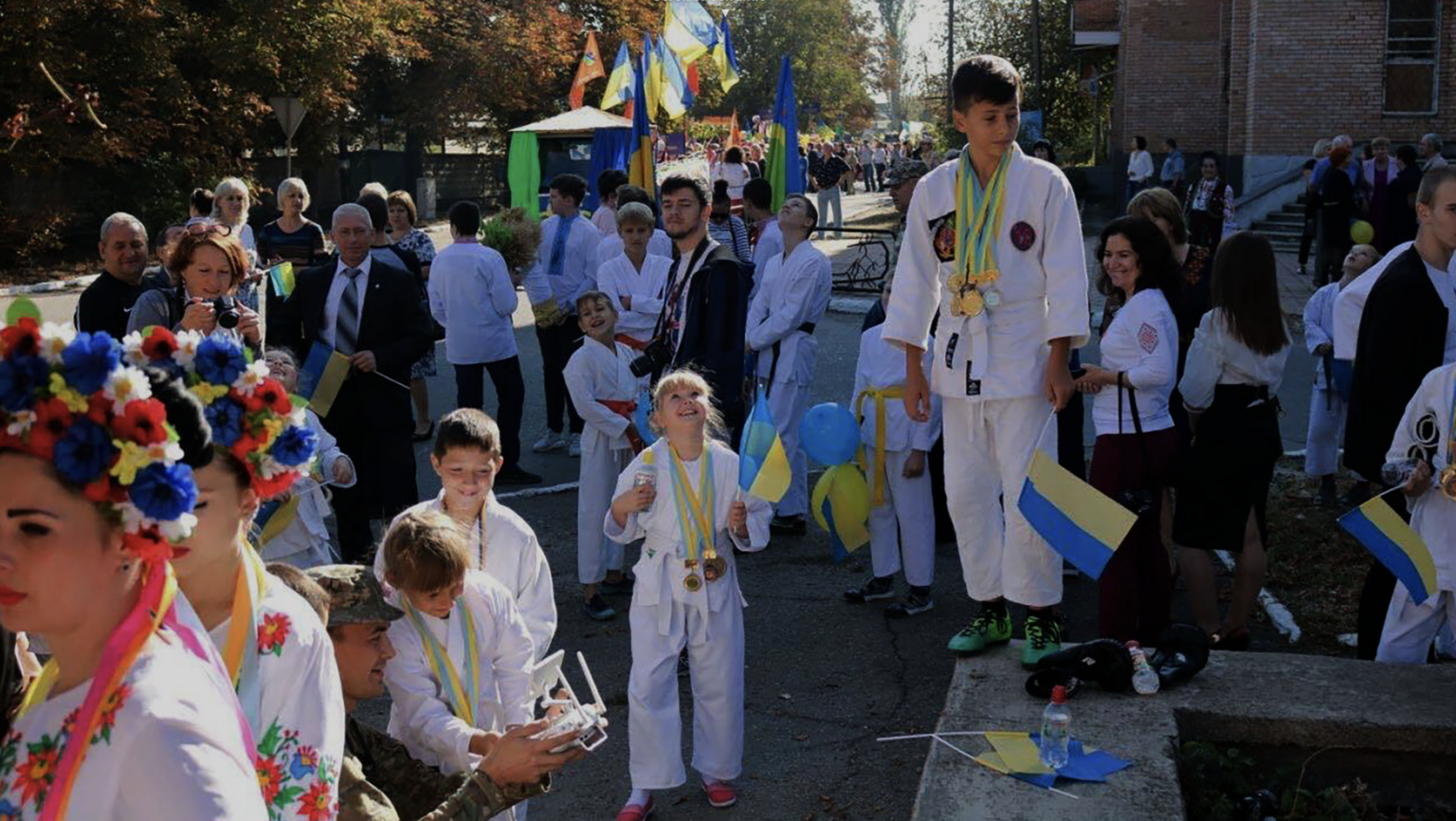 Archívna fotografia pouličnej scény v Marinke. Zdroj: kumar.dn.ua cez New York Times