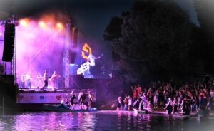 Hudba, tanec, ohňostroj. Už o pár dní v Senci otvoria leto