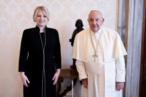 Prezidentku prijal pápež František: Hľadajte medzi sebou pokoj, odkazuje Slovákom