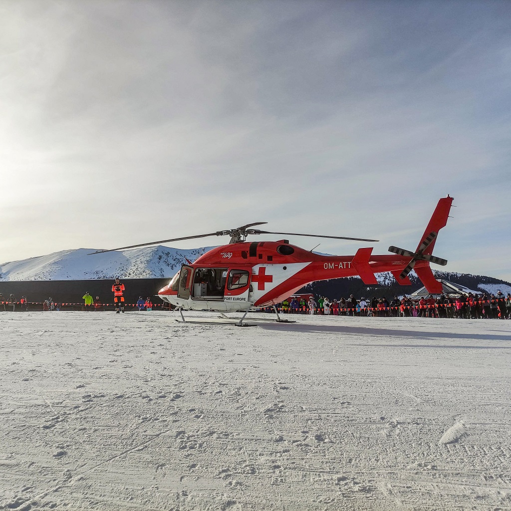 Video: Horskí záchranári pomáhali trojici horolezcov po páde v stene Dračieho štítu