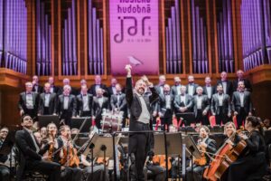 Štátna filharmónia Košice ohromila. Koncert Bruckner 200 zdvihol publikum zo sedadiel