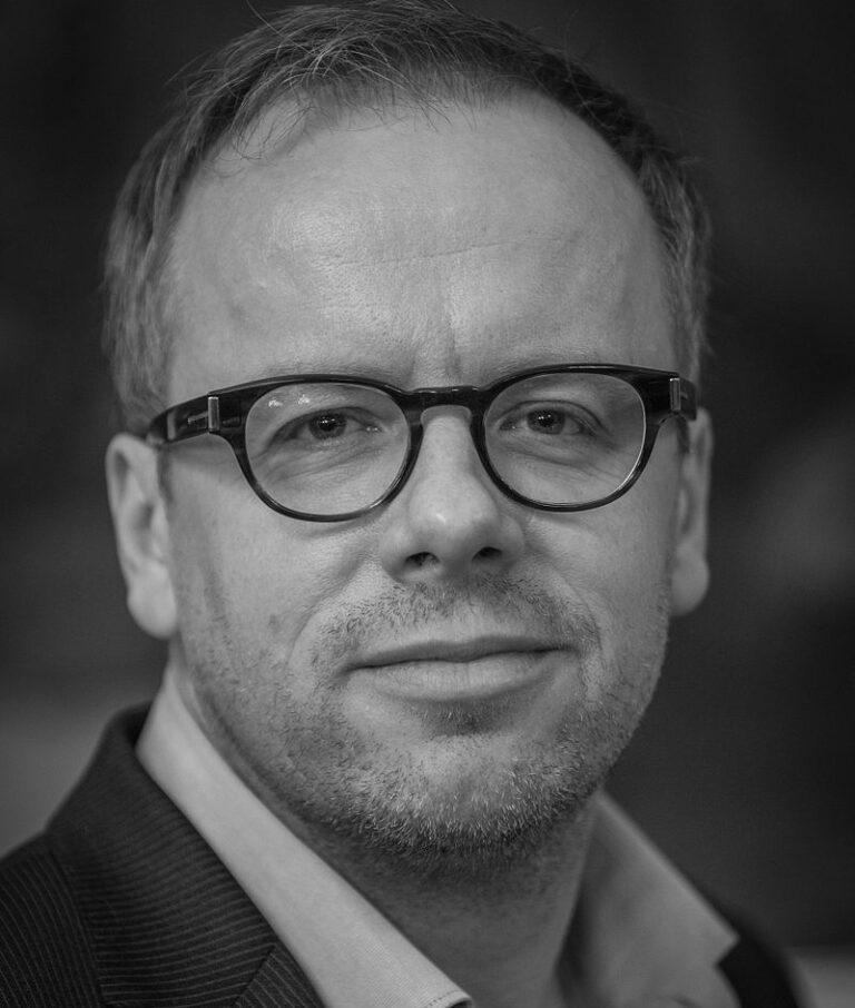 Vo veku 53 rokov zomrel na rakovinu dlhoročný generálny tajomník organizácie Reportéri bez hraníc