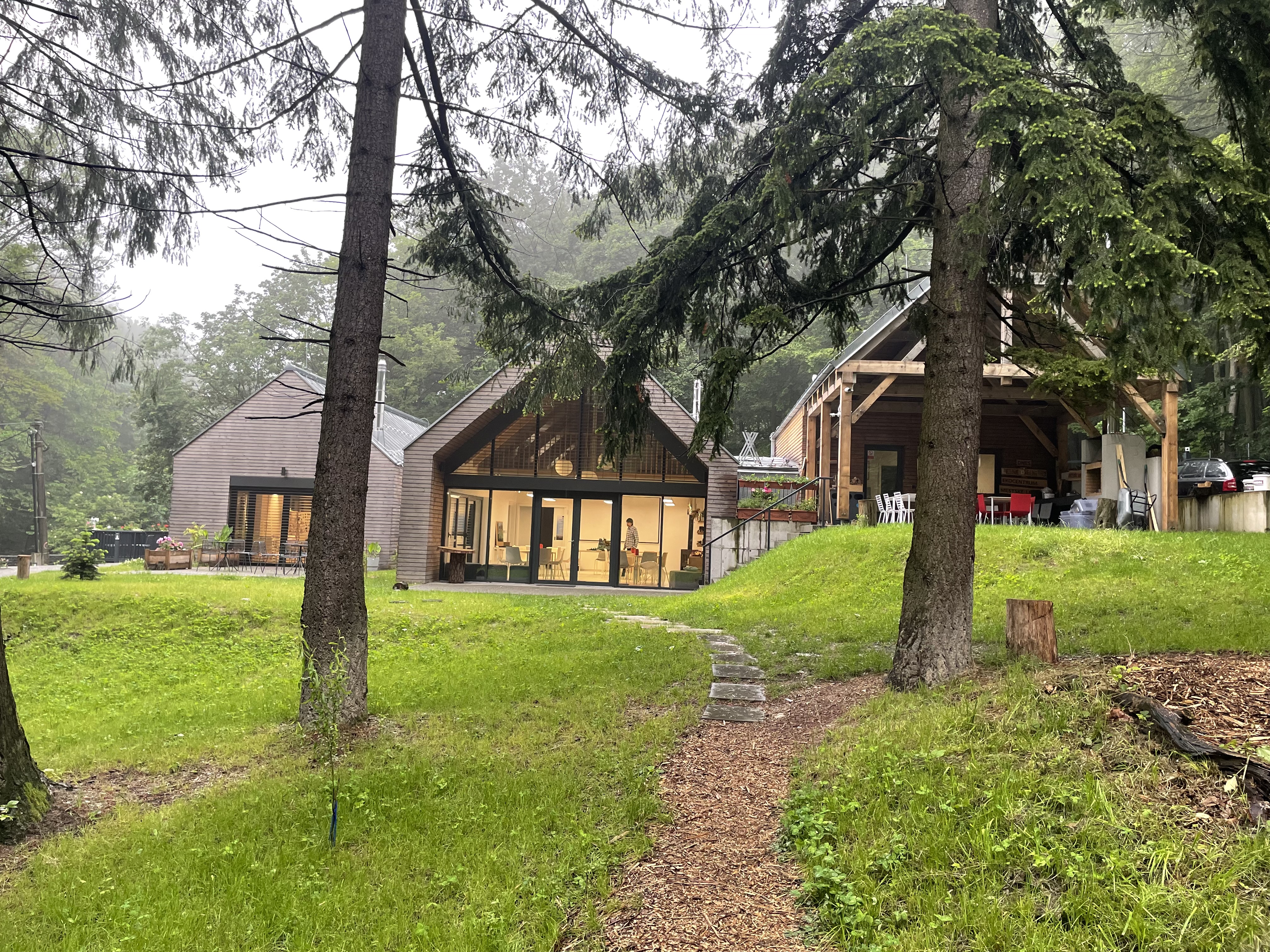 Viete, ako chytiť hada? Boli sme sa pozrieť v ekocentre, ktoré vzdeláva aj dospelých 