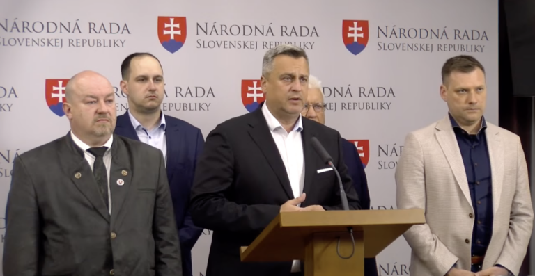 Koaličné rady sa budú konať aj v lete, vyberú na nich šéfa parlamentu