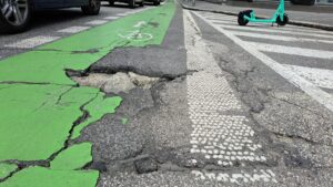 Vallo s Vagačom milujú cyklotrasy a parkovacie miesta, ale neznášajú cyklistov a chodcov