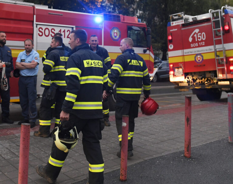 Dramatický zásah v Kežmarku: pre požiar domov vyhlásili mimoriadnu situáciu