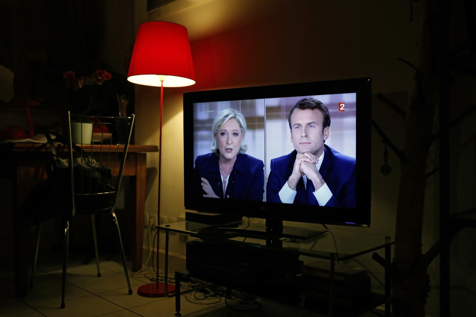 Marine Le Penová a Emmanuel Macron. Foto: Profimedia.sk 