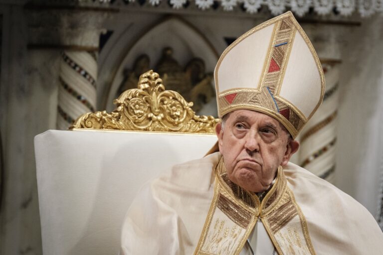 Ako chápať najnovšie gestá Vatikánu voči dúhovým požiadavkám