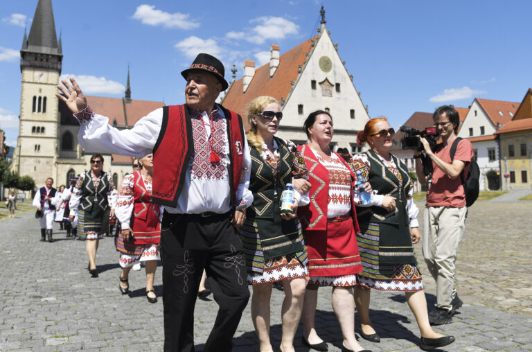Humenné oslávi Deň Rusínov: tradičné kroje, folklórne vystúpenia a bohatý program