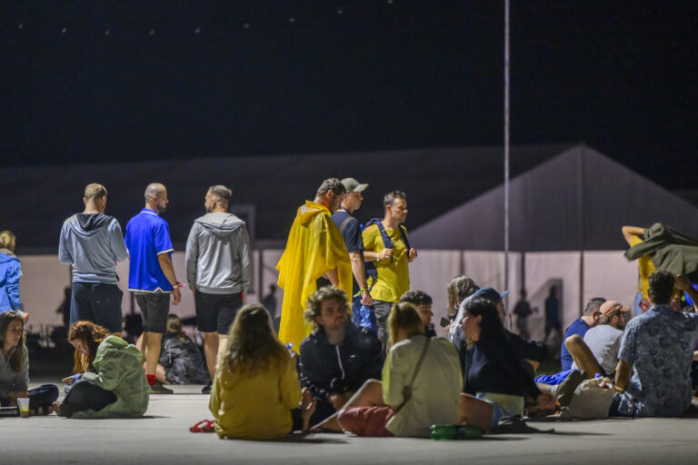 Video: Festival Pohoda pre vyčíňanie búrky ukončili. Ošetrili najmenej 15 zranených, spresnili záchranári