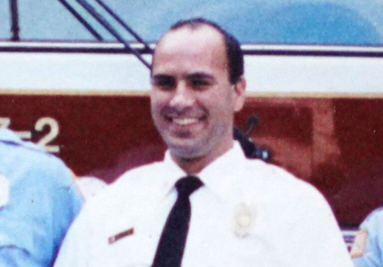 Manželka hasiča, ktorý zomrel počas atentátu na Donalda Trumpa, sa s Bidenom po incidente odmietla rozprávať