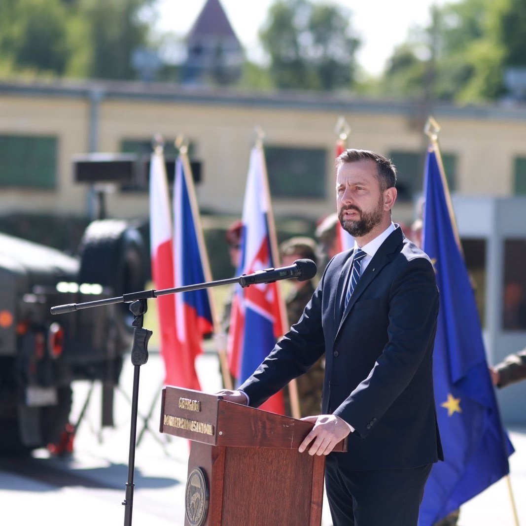 Hranica pomoci Ukrajine je bezpečnosť Poľska, vyhlásil poľský minister obrany