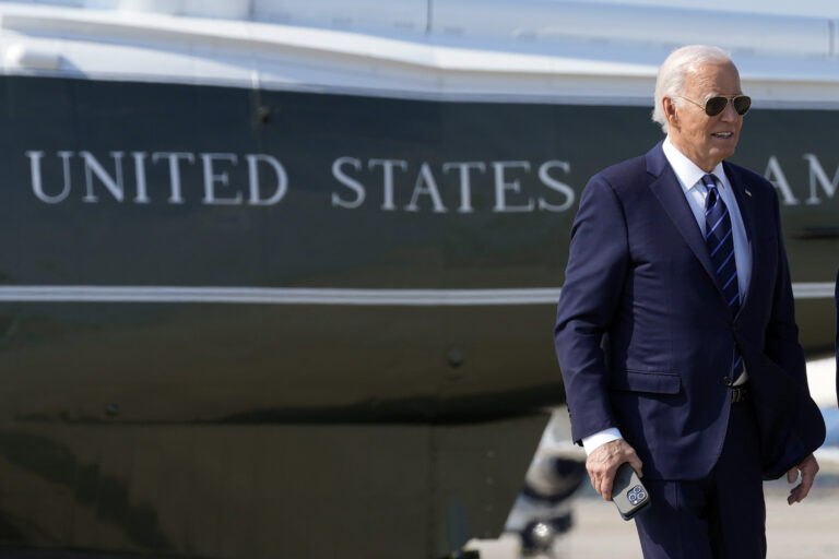 Takmer dve tretiny amerických demokratov požadujú stiahnutie kandidatúry Joea Bidena