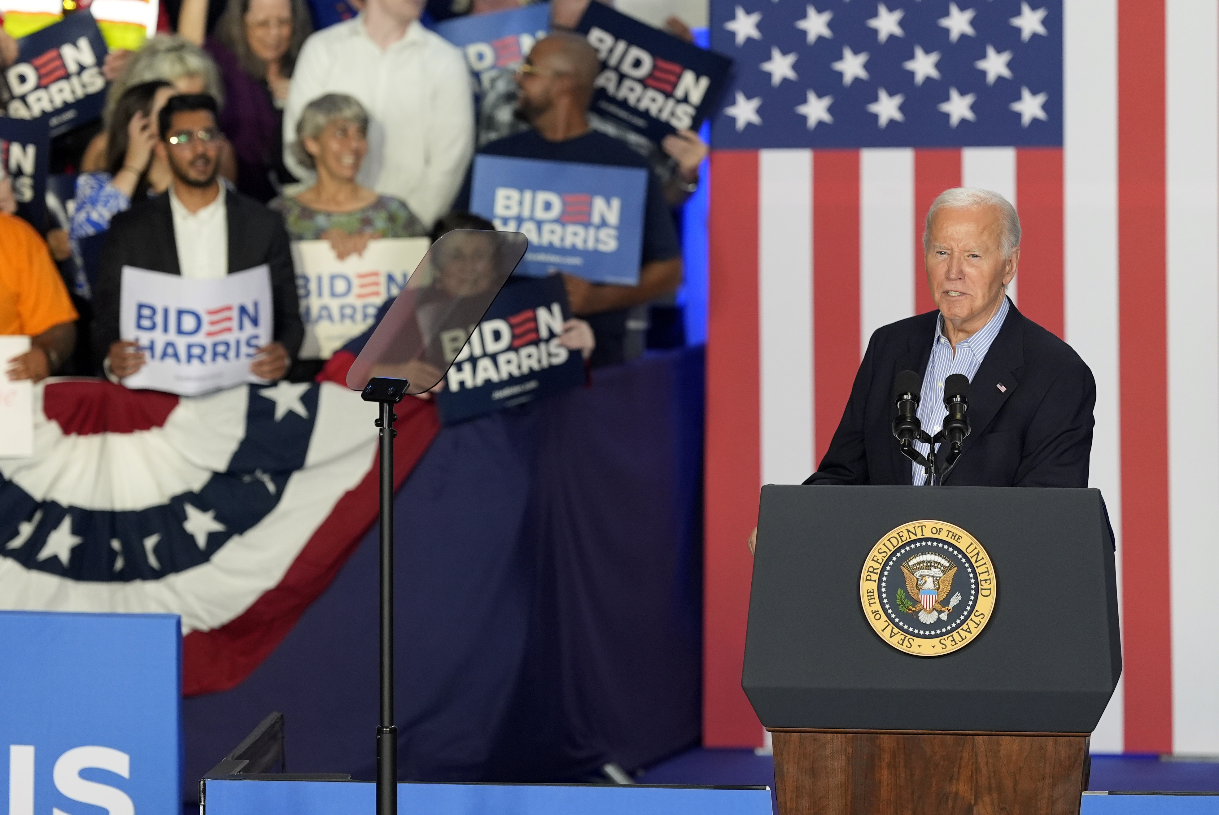 120 dní do volieb v USA. Nové návrhy, ako sa zbaviť Bidena. Trump ho však ako súpera víta