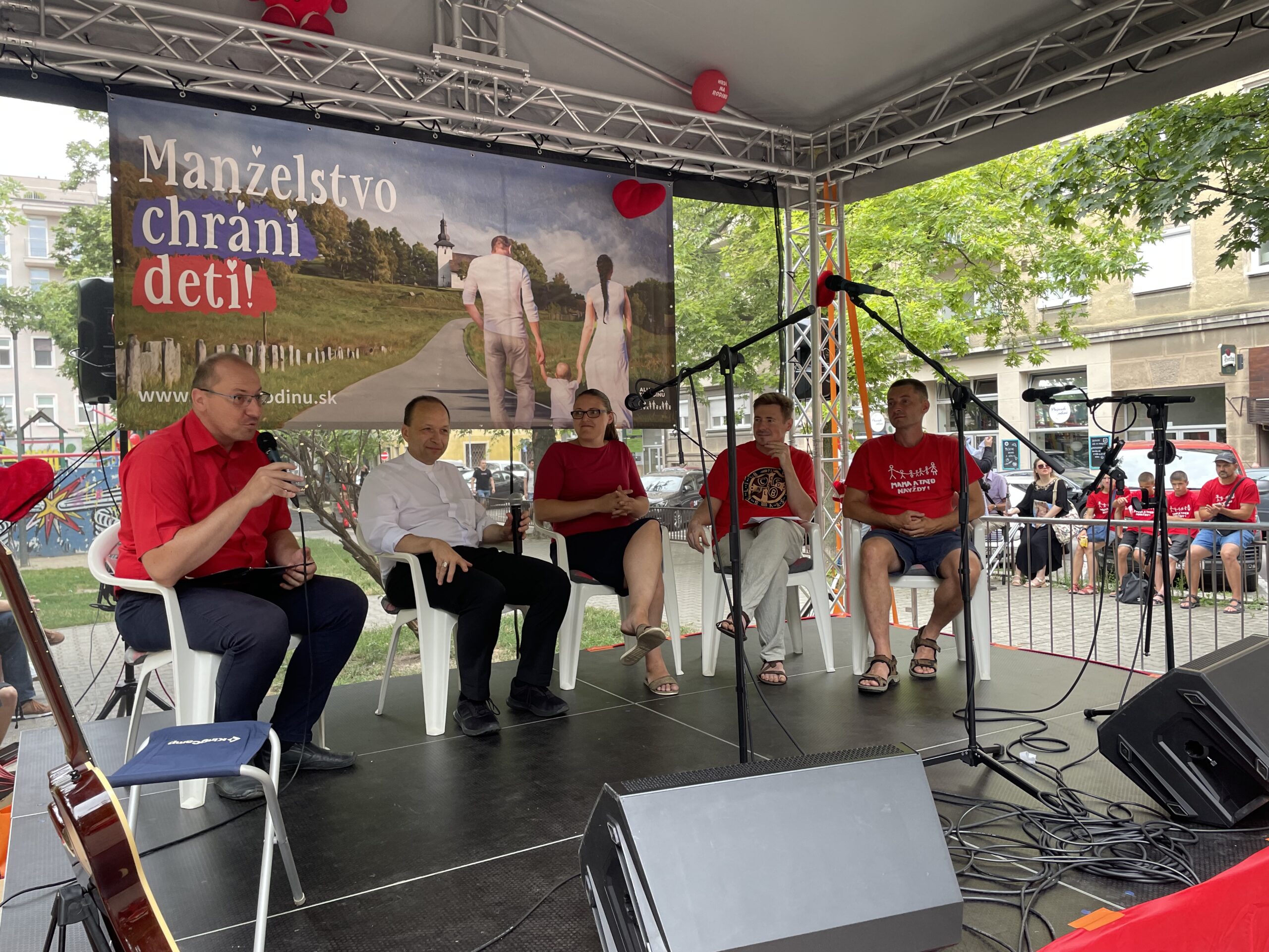 Hostia 12.ročníka národného pochodu Hrdí na rodinu. Foto: Miroslava Pavlíková