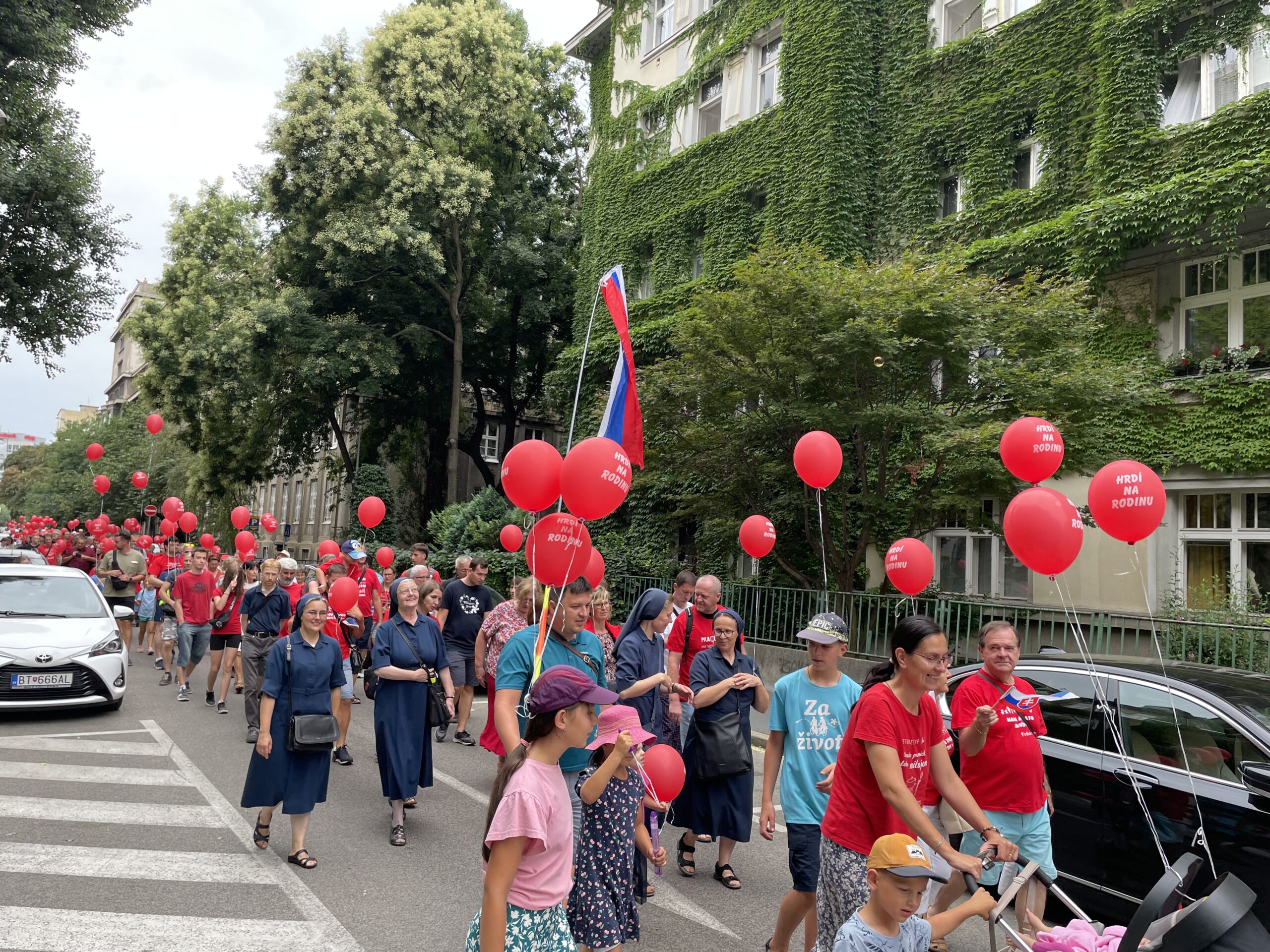 Červená farba ako symbol srdca a lásky. Foto: Miroslava Pavlíková