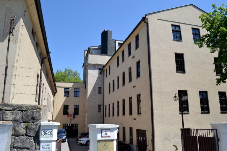 Muž našiel poklad zo 17. storočia, doteraz sa odmeny z Pamiatkového úradu však nedočkal