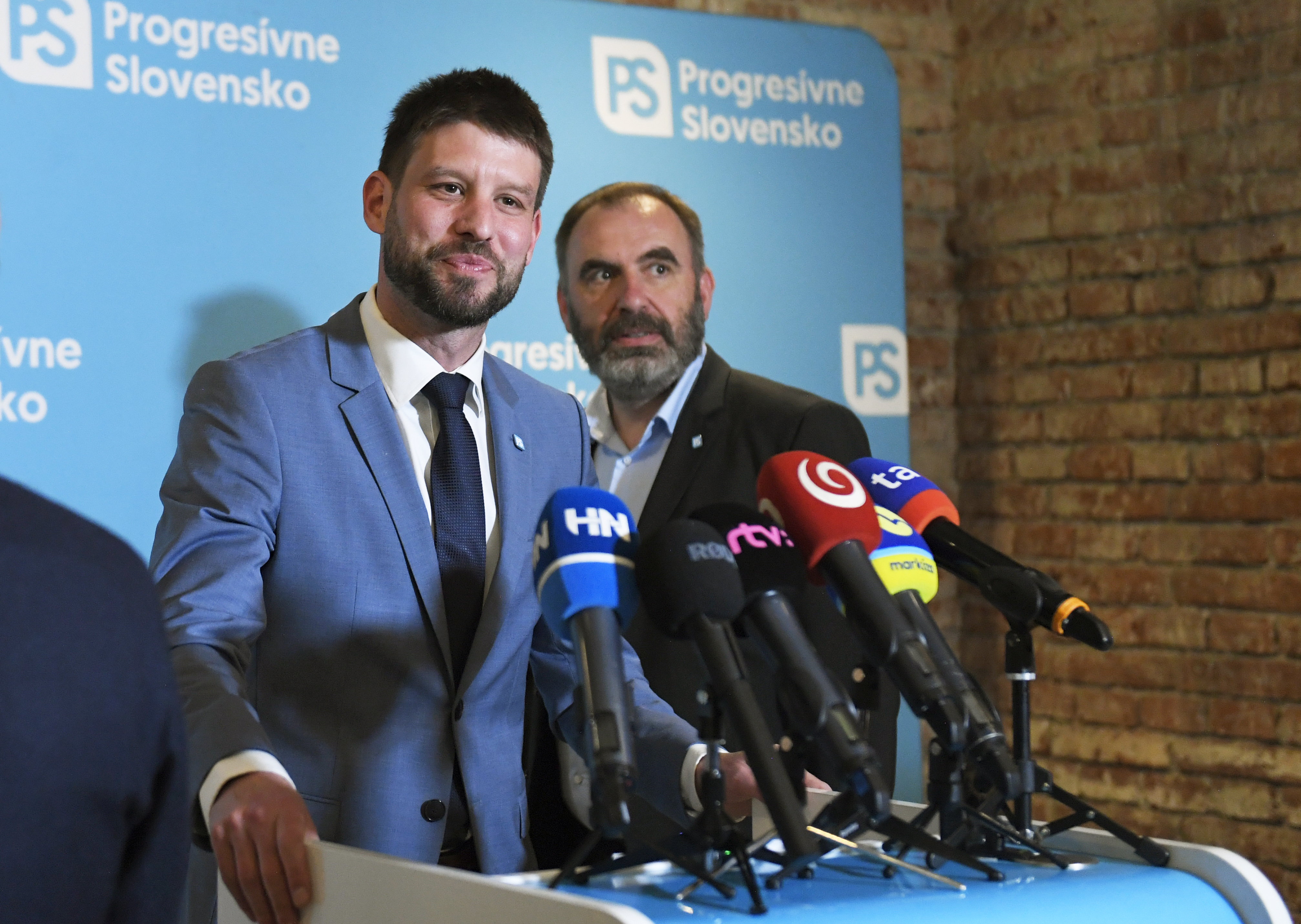 Izrael je genocídny projekt, tvrdí poslanecký asistent progresívcov. Židovská obec reaguje