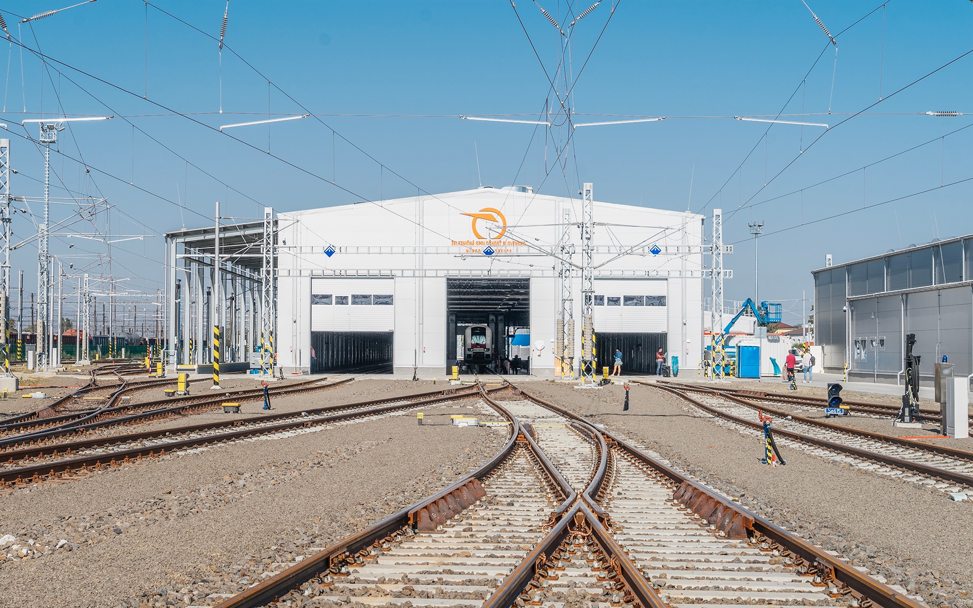 V Košiciach vznikne stredisko na čistenie vlakov za milióny. Má zlepšiť komfort cestujúcich