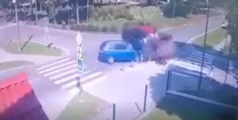 Video z policajnej naháňačky v Tomášove: Autá sa zrazili vo vysokej rýchlosti na križovatke