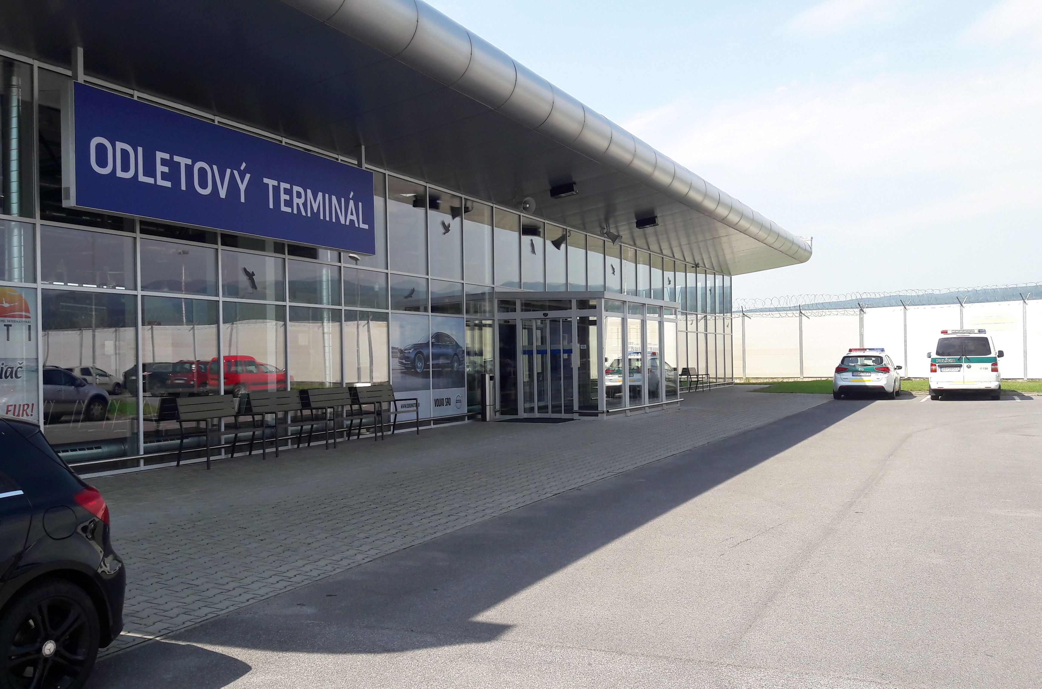 Samosprávy i kúpele by civilné letisko na Sliači privítali. Ministerstvo ho ešte nezavrhlo