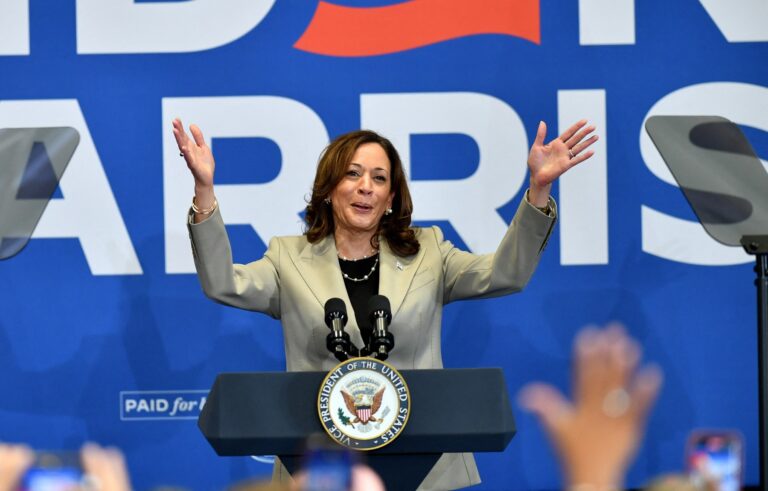 Harrisová: Tieto voľby vyhráme. Biden bojuje za Američanov