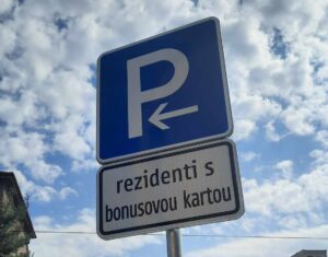 V Košiciach sa upravuje parkovacia politika. Objavia sa tam nové rezidentské oblasti