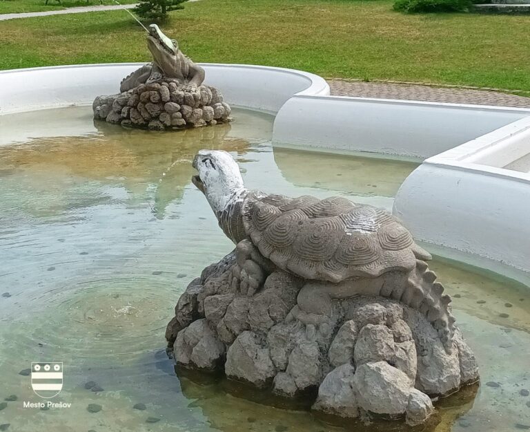 Páchateľa zaujali sochy zvierat v prešovskej fontáne, takto ich znehodnotil