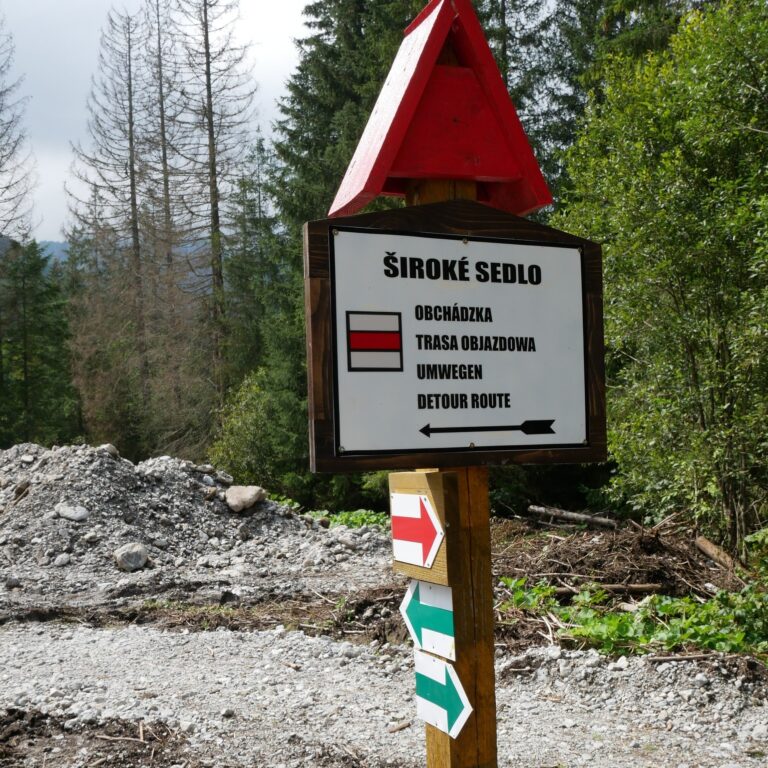 Po zosuve pôdy v Monkovej doline sa turisti opäť do lokality dostanú. Avšak cez obchádzkovú trasu