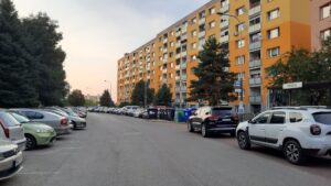 Ľudia v Nitre sú nahnevaní. Budúci rok si na parkovnom priplatia, zmien bude viacero