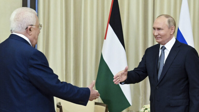 Lídri Ruska a Palestíny sa stretli v Moskve. Putina znepokojuje počet civilných obetí v Gaze