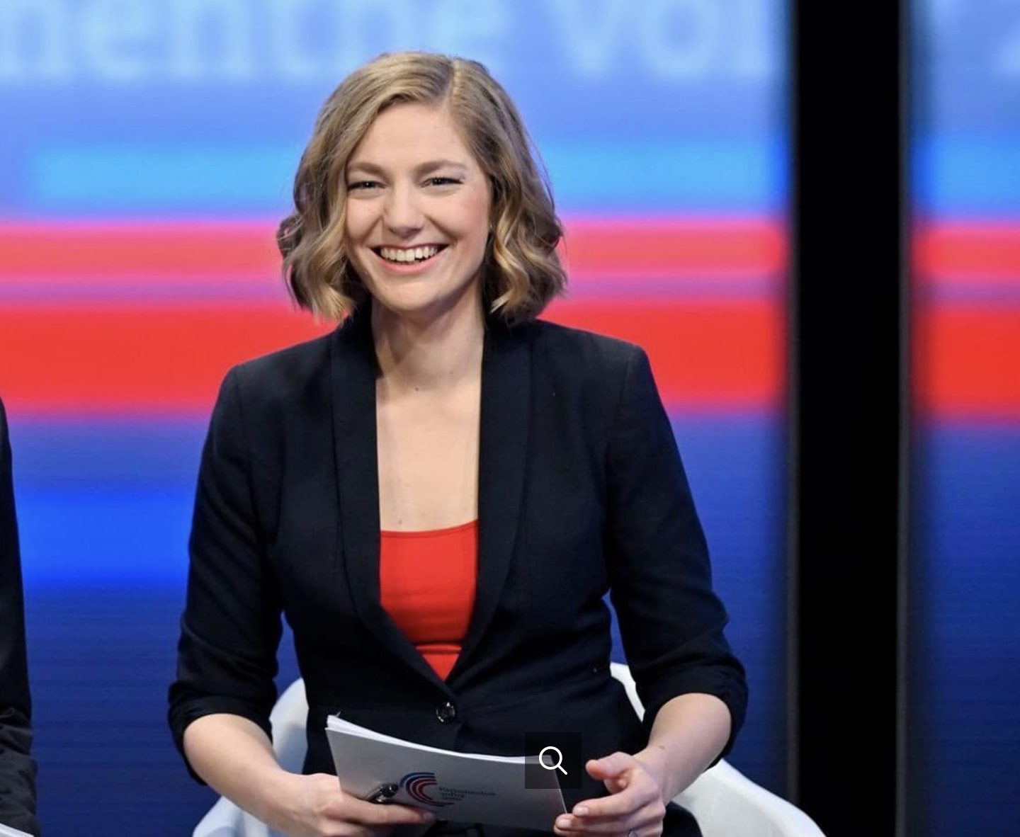 Politickú reláciu Na telo by po Kovačičovi mohla viesť moderátorka STVR