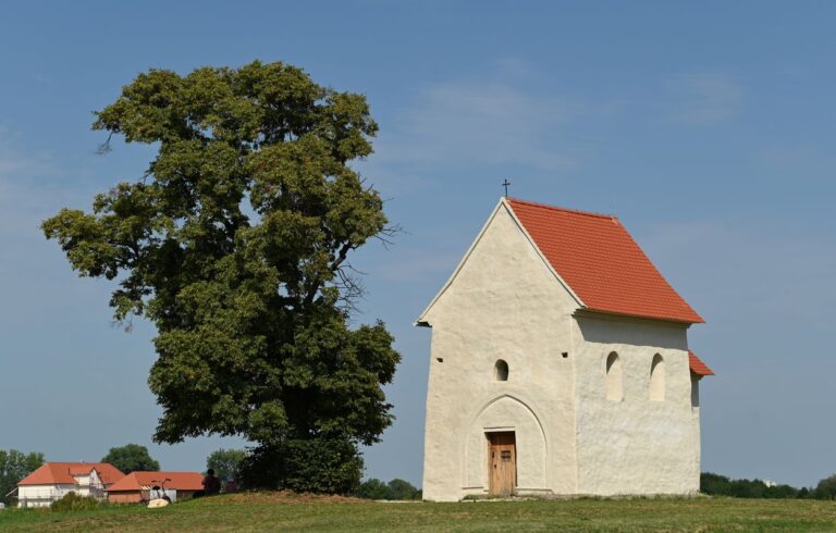 Tisícročné kostoly na Slovensku