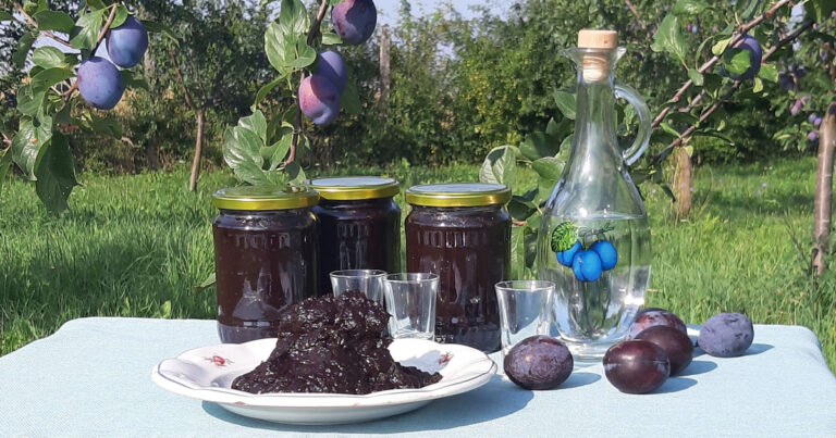 Na farmárskej usadlosti oživili varenie pravého lekváru. Ani otvorený nesplesnivie