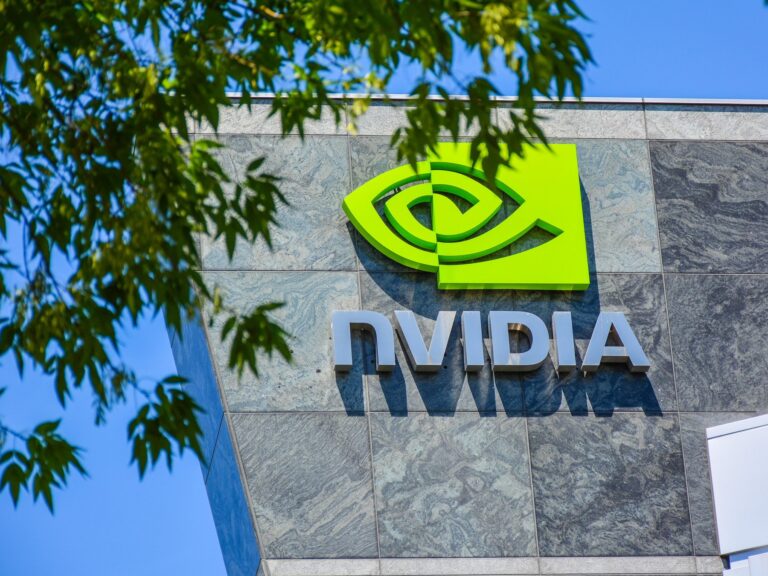 Akcie spoločnosti Nvidia uzavreli obchodovanie na svojej najvyššej úrovni