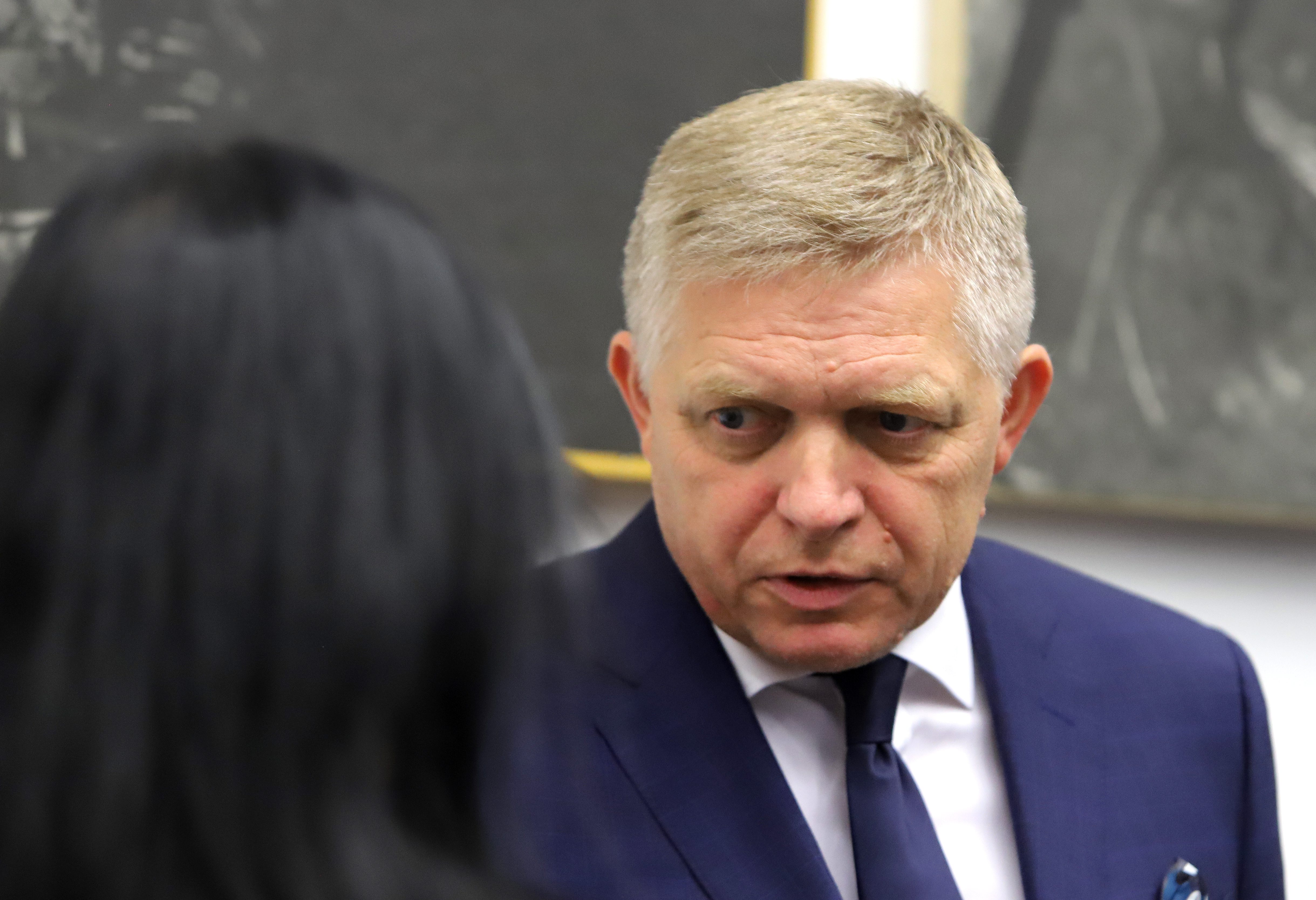 Fico nevidí zmysel v prijatí uznesenia o transformácii štátnych nemocníc na akciovky